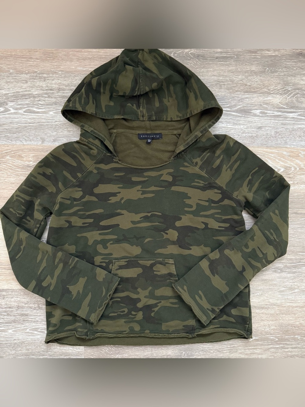 Sanctuary Women’s Relaxed Camo Scoop Neck hooded Sweatshirt Size XXS